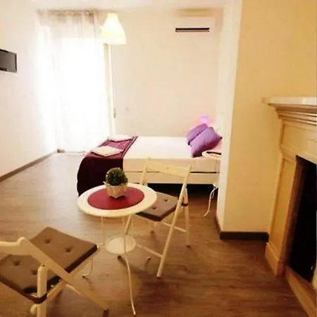 Lost In فندق مبيت وإفطار 2*